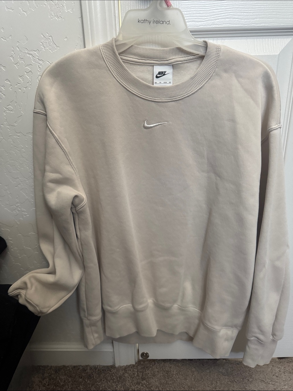 Nike Women's Crewneck Sweatshirt in Light Taupe